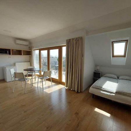 Familia Apartmanhaz Keszthely Buitenkant foto