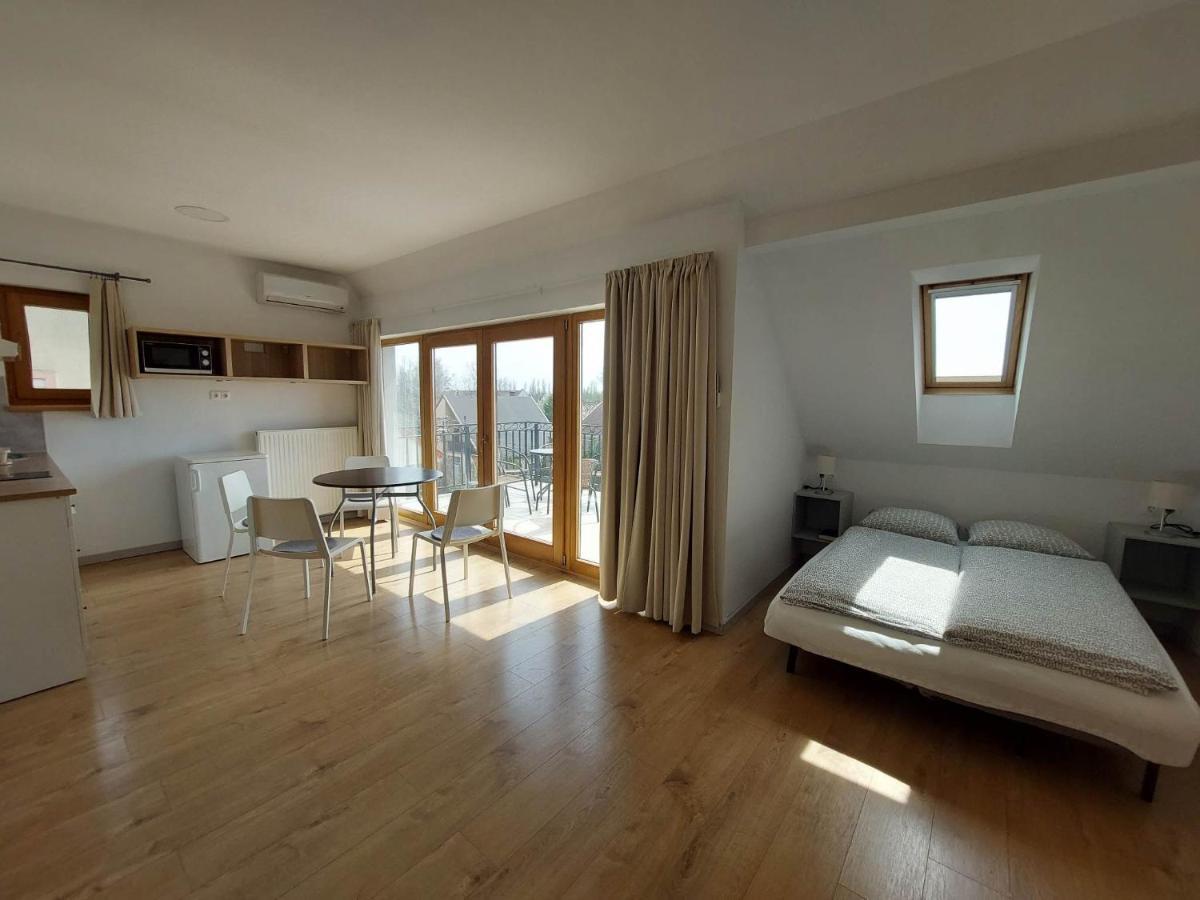 Familia Apartmanhaz Keszthely Buitenkant foto