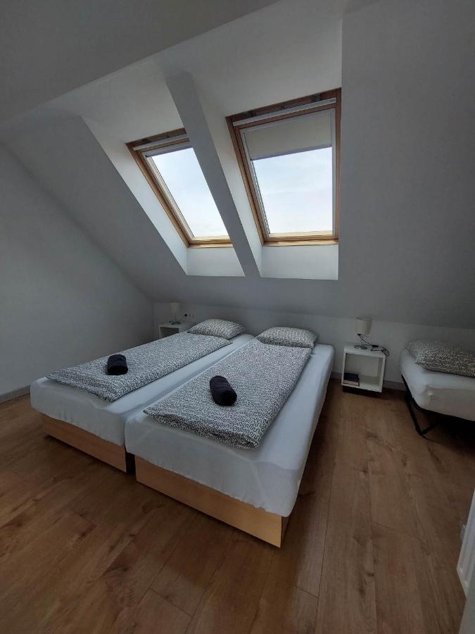Familia Apartmanhaz Keszthely Buitenkant foto