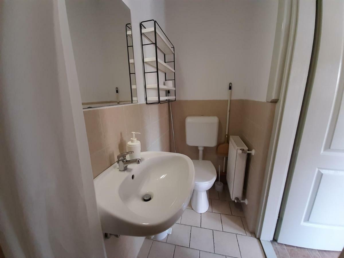 Familia Apartmanhaz Keszthely Buitenkant foto