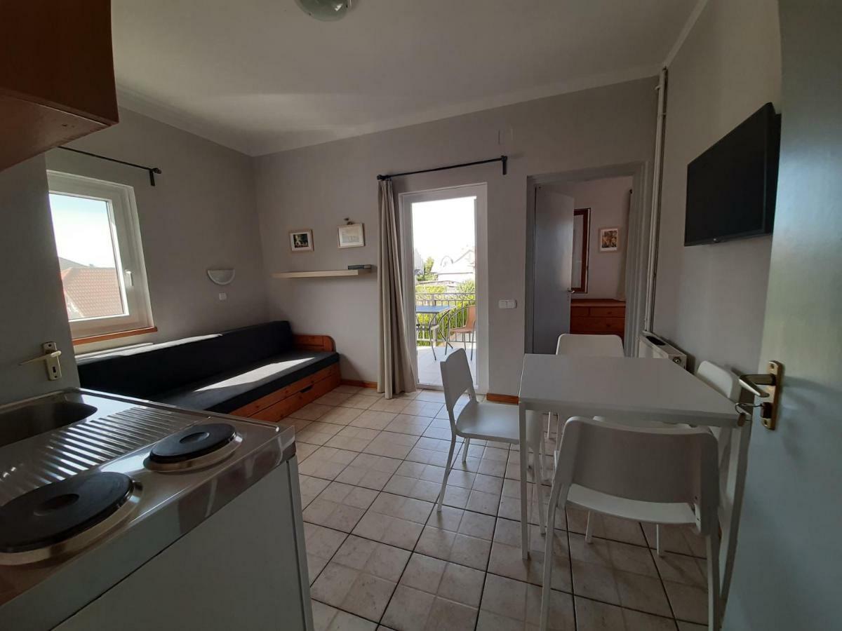 Familia Apartmanhaz Appartement Keszthely Buitenkant foto