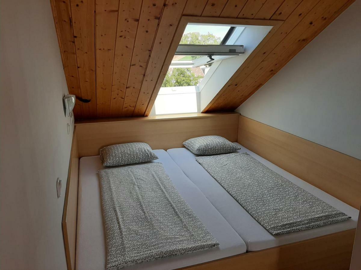 Familia Apartmanhaz Keszthely Buitenkant foto